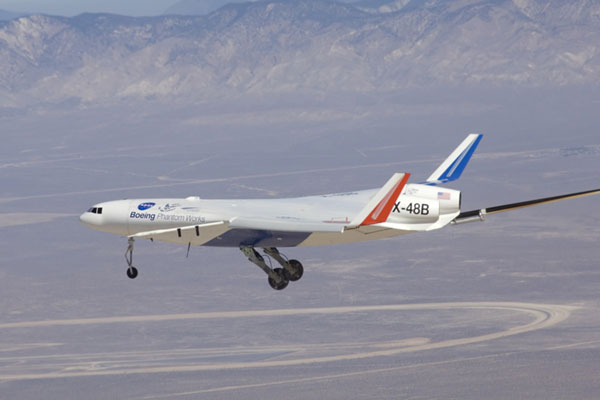 Theo những nguồn tin mật thì nếu dự án X-48 thành công Mỹ sẽ không chỉ có những chiếc UAV X-48 có hiệu năng cao mà quốc gia này sẽ nghiên cứu chế tạo loại máy bay có thiết kế tương tự nhưng kích thước lớn hơn để phục vụ mục đích quân sự cũng như dân sự...