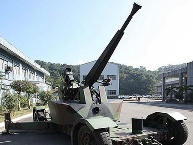 Cũng trong ngày hôm qua, giới chức Đài Loan hôm qua cho biết sẽ đưa pháo cao xạ và súng cối đến đảo Ba Bình thuộc quần đảo Trường Sa, xâm phạm chủ quyền của Việt Nam.