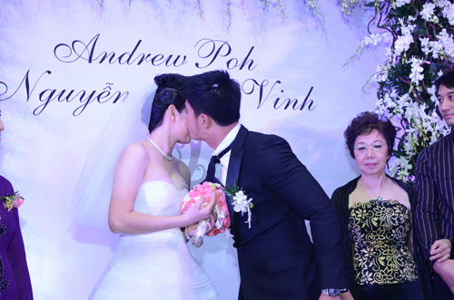 Được biết, những tin đồn vô căn cớ này cũng bắt nguồn từ chính những tin đồn vô căn cứ Thúy Vinh đồng tính trước đó.