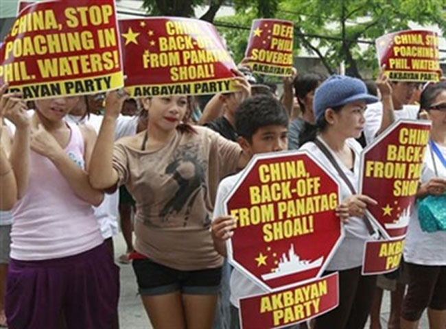 Cũng trong ngày 27/7 quân đội Philippines tuyên bố sẽ “hành động thích đáng”   đối với các tàu Trung Quốc xâm nhập lãnh thổ nước này. 