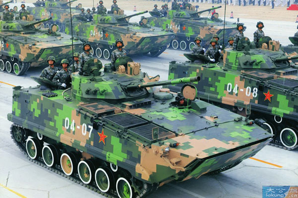 Tên lửa chống tăng có mặt trên ZBD – 97 là loại ATGM 3UBK10 gồm thùng bảo quản và tên lửa dẫn đường bằng laze. Tên lửa có khả năng tiêu diệt mục tiêu xe tăng – thiết giáp, công sự và trực thăng bay thấp. Cự ly bắn của tên lửa từ 100 – 4.000m, độ chính xác 80%, xuyên giáp dày 600mm. 
