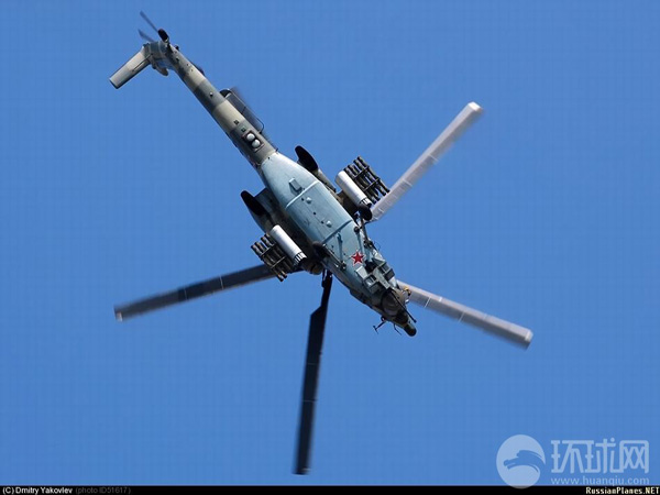 Tuy Mi-28 không được thiết kế cho khả năng vận tải, thực sự nó vẫn có một khoang hành khách nhỏ có thể chở ba người. Mục đích dự định là để cứu phi hành đoàn của những chiếc đã bị bắn hạ.