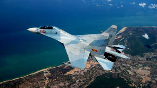 Chiến đấu cơ Su-30 của Trung đoàn 935, Sư đoàn 370 bay huấn luyện (Ảnh: Tổng hợp)