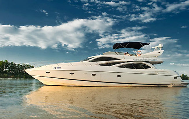 Đây là chiếc du thuyền của hãng sản xuất du thuyền hàng đầu thế giới Sunseeker International (Anh Quốc). Hãng này đã từng sản xuất nhiều du thuyền cho các tỷ phú trên thế giới, trong đó có du thuyền của chủ CLB Chelsea Ambramovich. Được biết, ông Hồ Tôn Đức mua du thuyền này vừa phục vụ kinh doanh du lịch vừa là phương tiện để gia đình đi lại. 