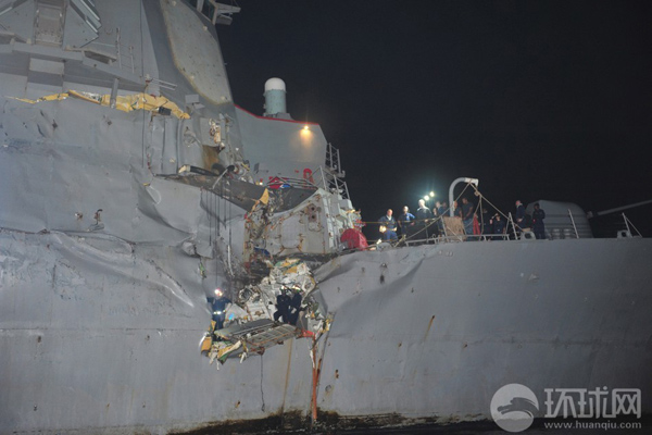Sáng ngày 12/8, tầu chở dầu M/V Otowasan của Nhật Bản nhưng treo cờ Panama đã đâm tầu khu trục USS Porter của Mỹ thủng một lỗ lớn ở phần thân. Tuy nhiên, theo Hải quân Mỹ, không có ai bị thương trên cả hai con tàu. 
