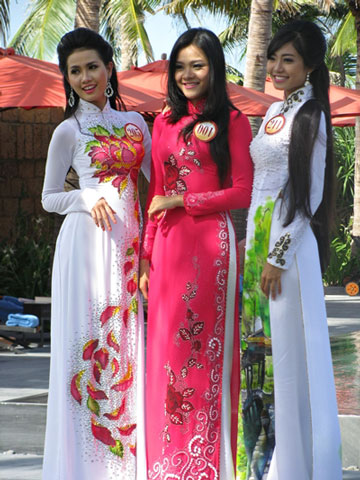 Các thí sinh Hoa hậu Việt Nam tôn vinh áo dài truyền thống