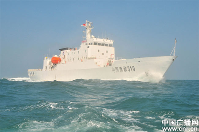 Bộ trưởng Ngoại giao Philippines Albert del Rosario cho hay có ba tàu Hải giám của Trung Quốc được phát hiện trong khu vực. 