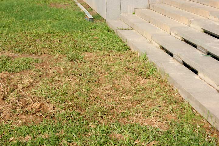 Vị trí hố sụt mới được khắc phục.