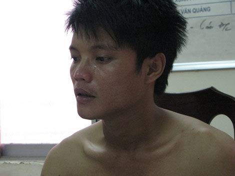 Đối tượng Bình “đen” tại cơ quan công an.