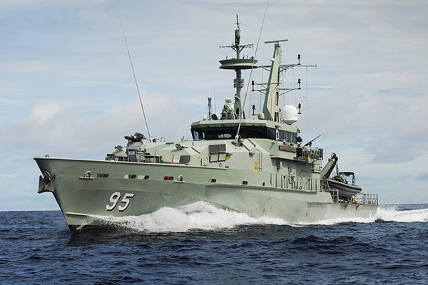 Ảnh cận tầu tuần tra lớp Armidale hiện đại của Úc, niềm mơ ước của hải quân Trung Quốc.