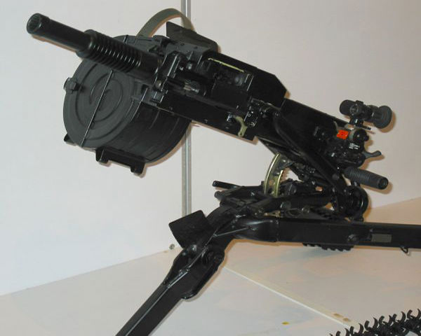 Nhóm đề tài đã tìm ra thành phần tối ưu của thuốc gồm chất cháy là vonfam; chất ô-xi hóa là BaCrO4, KclO4 và chất kết dính là nitroxenllulo.