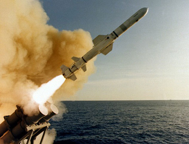 Harpoon là loại tên lửa đối hạm hiện đại của Mỹ, hoạt động được dưới mọi thời tiết, chọc thủng được các hệ thống phòng thủ trên thế giới hiện nay.