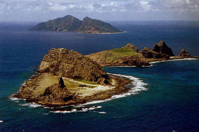 Chính phủ Nhật sẽ mua lại ba hòn đảo thuộc quần đảo Senkaku/Điếu Ngư tranh chấp với Trung Quốc, theo thông báo chính thức của Chánh văn phòng Nội các Osamu Fujimura vào hôm nay, 10/9.