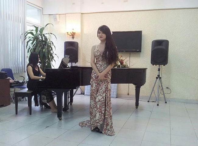 Ca sĩ Mỹ Tâm chia sẻ cô rất nể phục và yêu mến Hương Giang ở những nỗ lực và khát khao của cô. 
