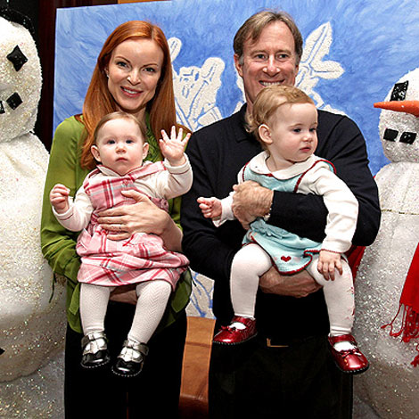 Gia đình Marcia Cross hạnh phúc bên nhau.