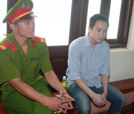 Bị cáo Trần Văn Dương trước tòa.