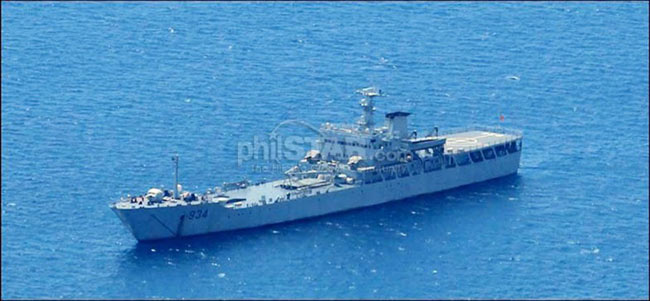 Chính quyền Tổng thống Aquino bắt đầu gọi phần Biển Đông phía Tây Philippines là “Biển Tây   Philippines” từ tháng 3 năm ngoái, sau sự kiện hai tàu tuần tra Trung Quốc quấy nhiễu một tàu thăm dò   dầu khí của Bộ Năng lượng Philippines ở Bãi Cỏ Rong (Reed Bank).