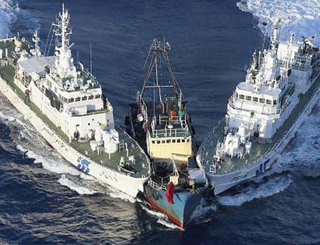 Đài NHK của Nhật Bản ngày 20/9 dẫn lời Tân Hoa Xã cho hay, Phó cục trưởng Cục Hải dương Nhà nước Trung Quốc Trần Liên Tăn tuyên bố rằng cơ quan này sẽ tăng cường hoạt động của tàu tuần tra tại các vùng biển xung quanh nhóm đảo Senkaku/Điếu Ngư trên biển Hoa Đông. Trần Liên Tăng nhấn mạnh, 