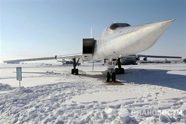 Tư lệnh Hải quân Nga cho biết, trong tương lai, Tu-22M3 sẽ săn các tàu nổi còn máy bay chiến lược mang tên lửa Tu-95 và Tu-160 sẽ công phá các hải cảng và căn cứ Hải quân.