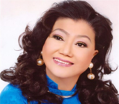 Giờ đây, kỳ nữ Kim Cương đình đám của sân khấu Sài Gòn một thời giờ bình yên trong những chuyến đi từ thiện khắp nước... Với bà, những thăng trầm của một đời nghệ sĩ đã khép lại.