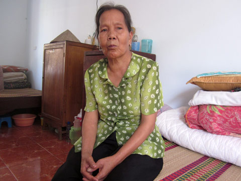 Bà Bùi Thị Tản tại TTBTXH tỉnh Hòa Bình