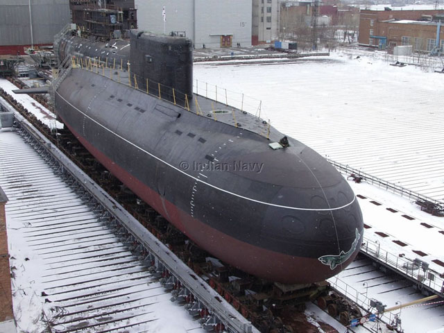 Hải quân các nước trên thế giới đòi hỏi phải có tàu ngầm, hoạt động êm và thời gian hoạt động dưới nước lâu hơn