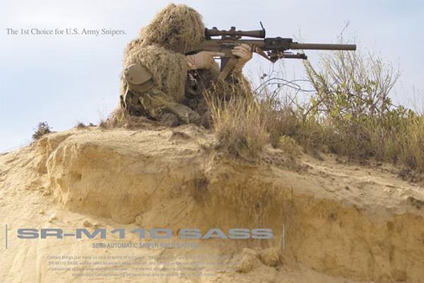 Hình ảnh lính bắn tỉa Mỹ thực hành tiêu diệt mục tiêu với M110...