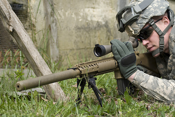 Được đưa vào sử dụng từ năm 2008 sau khi được tạo ra vào năm 2005, súng bắn tỉa bán tự động M110 đã chứng tỏ được uy lực thực sự của nó, thậm chí trong cuộc chiến tại Afghanistan, M110 còn nhiều lần lập công cho quân đội Mỹ...