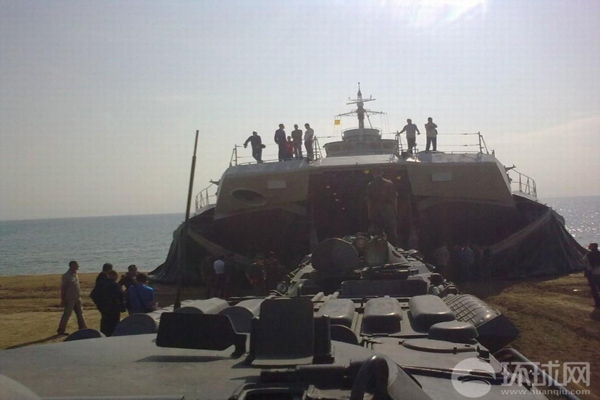 Theo các nguồn tin thì năm 2010, Ukraine đã bắt tay thực hiện hợp đồng cung cấp 4 tàu đệm khí đổ bộ Zubr, một cán bộ hãng “Trung tâm nghiên cứu thiết kế đóng tàu” (thành phố Nikolayev, Ukraine) cho biết.
