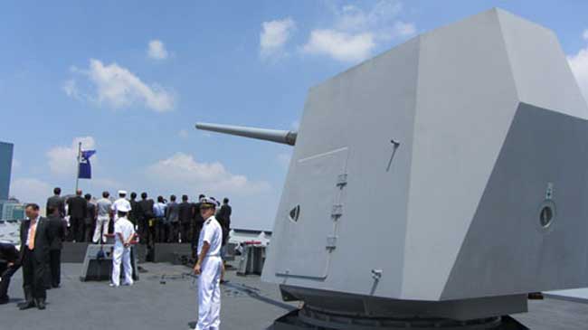 Cận cảnh pháo MK 45