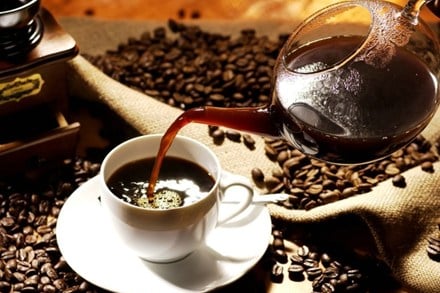 Bã cà phê lại cực kỳ hữu ích trong việc chăm sóc sắc đẹp