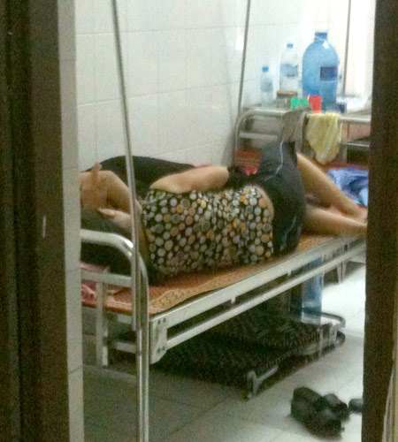 Hiền điều trị trầm cảm trong bệnh viện.