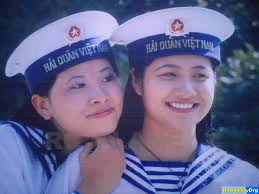 Nữ chiến sĩ Hải quân Việt Nam tô điểm cho sắc xanh vùng biển của Tổ quốc