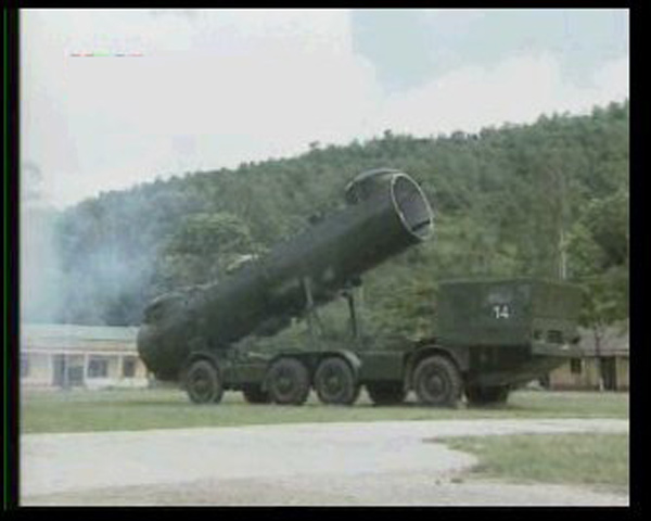 Hệ thống phòng thủ bờ biển REDUT-M được Liên Xô chuyển giao cho Việt Nam trong giai đoạn 1979, đây cũng là cơ sở để hình thành lực lượng phòng thủ bờ biển của Hải quân Nhân dân Việt Nam. Đây cũng là loại tên lửa chống hạm có tầm bắn xa nhất hiện nay trong khu vực ASEAN. Hiện tại, tên lửa được nâng cấp để cải thiện khả năng kháng nhiễu và khả năng khóa mục tiêu của radar.