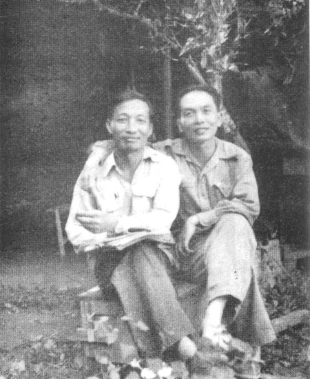Trần Đăng Ninh và Đại tướng Võ Nguyên Giáp khi kết thúc chiến Dicjk biên giới Thu Đông (10/1950)