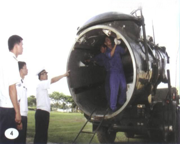 Tổ hợp tên lửa chống hạm REDUT-M là một hệ thống tên lửa phòng thủ bờ biển di động, được triển khai trên xe phóng SPU-35B hoặc SPU-35V . Một tổ hợp REDUT-M có 3 xe phóng, xe chỉ huy và xe radar 4R45 Skala. Tên lửa được đặt trong ống phóng ZIL-135K và được đặt trên xe tải BAZ-135MB 8x8 bánh. Mỗi xe phóng được vận hành bởi 5 người, thời gian triển khai sẳn sàng chiến đấu khoảng 30 phút.