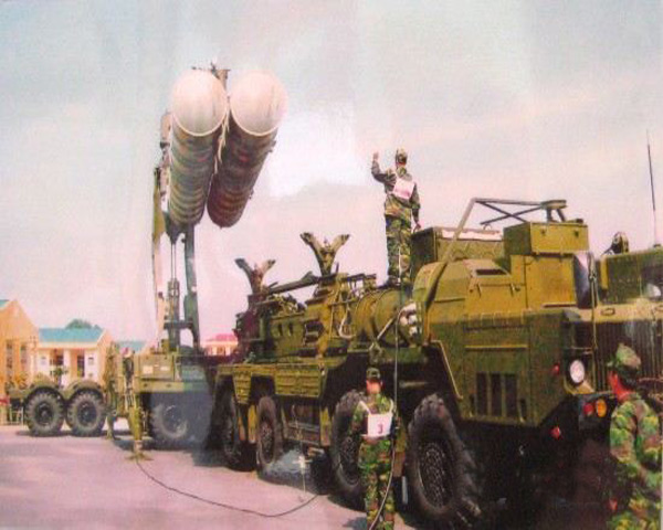 Tên lửa S-300PMU1 là hệ thống tên lửa đất đối không tầm xa do Liên bang Nga sản xuất, được đánh giá là tối tân nhất hiện nay. So sánh các tính năng với tên lửa Patriot của Mỹ thì tên lửa phòng không S-300 PMU1 đều vượt trội, như: cự ly tiêu diệt xa nhất, độ cao tiêu diệt cao nhất, vận tốc mục tiêu bị tiêu diệt lớn nhất; trọng lượng đầu đạn, diện tích che phủ bảo vệ của khí tài tên lửa phòng không S-300 PMU1 cũng lớn hơn.
