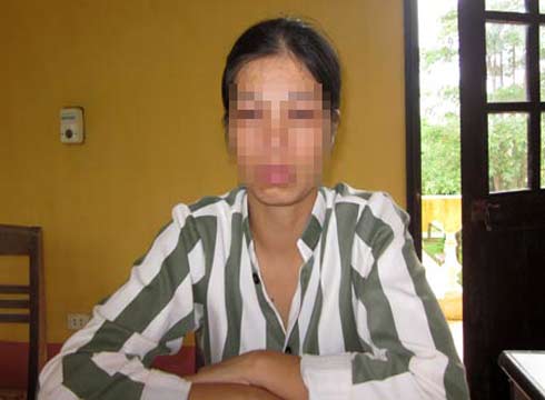 Tôi là mẹ mà còn đáng kinh tởm hơn một con quỷ. Hổ dữ còn không ăn thịt con. Thế mà tôi lại đang tâm giết chết đứa con báu vật của đời mình.