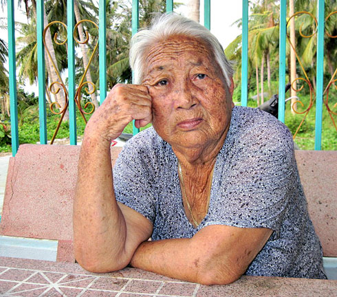 Dù đã 86 tuổi, bà Mười vẫn vui sống ở hòn Đốc, thuộc Quần đảo Hải Tặc
