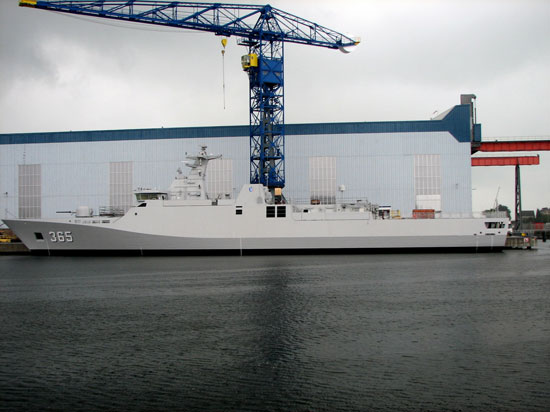 Hà Lan là quốc gia hàng đầu thế giới về công nghệ đóng tàu. Nếu thông tin về việc mua các tàu hộ tống tàng hình là chính xác thì Hải quân Việt Nam sẽ có khả năng để bảo vệ tốt hơn lãnh hải, chủ quyền lãnh hải và thương mại trên biển.