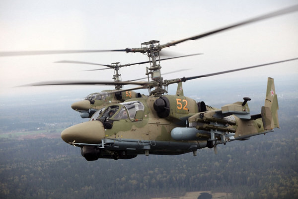 Tiếp theo phải kể đến dòng trực thăng chiến đấu Kamov KA 52, một loại trực thăng tấn công luôn có được sự linh hoạt cần thiết mỗi khí xuất hiện trên bầu trời, khả năng đối không cũng như đối đất của loại máy bay này là điều không phải bàn cãi...