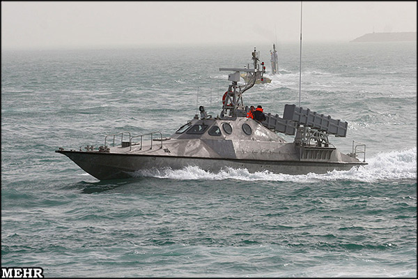 Một thời gian sau đó Iran tiếp tục cải tiến loại tầu chiến cao tốc này với thiết kế thon gọn hơn để cải thiện khả năng di chuyển linh hoạt và tăng tốc đột ngột trên biển...