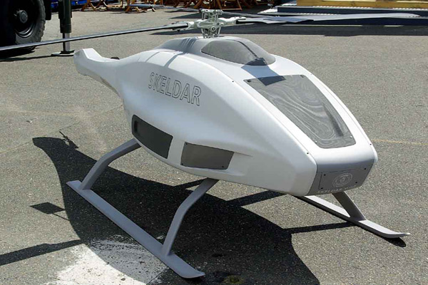 UAV Skeldar có chiều dài 4,0 m, đường kính cánh quạt là 3,3 m, cao 1,2 m, trọng lượng không tải đạt 95 kg và tối đa khi cất cánh là 150 kg.