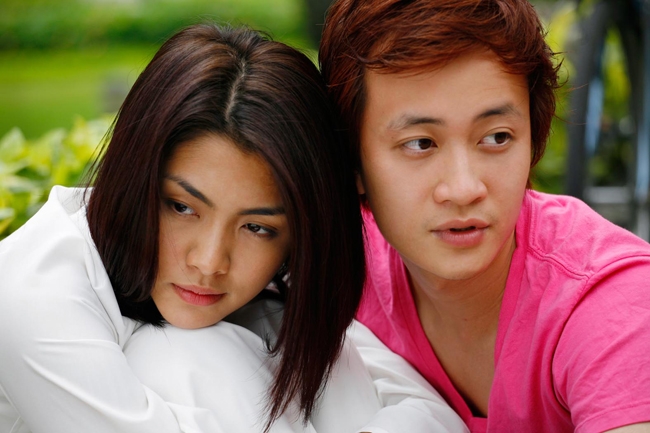 Năm 2008, Tăng Thanh Hà tham gia vào bộ phim Bỗng dưng muốn khóc của đạo diễn Vũ Ngọc Đãng   