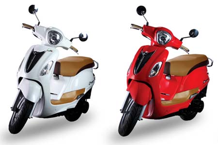 Nhìn tổng thể Many Fi 125 có nhiều nét giống với Piaggio Vespa LX, Yamaha Nozza