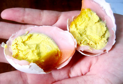 long-trang-trung-vit-la-co-mau-hong-Phunutoday.vn.jpg