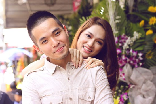 Hương Giang vừa phải chia tay anh chàng người yêu tin đồn trong đêm công bố kết quả vừa qua của chương trình Việt Nam Idol 2012.