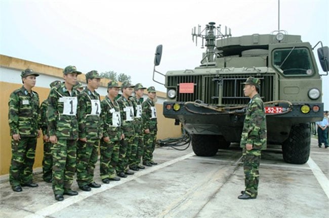 Đoàn Tên lửa 64 phòng không Quân chủng Phòng không - Không quân, Bộ Quốc phòng là đơn vị quản lý tổ hợp tên lửa S- 300PMU1 hiện đại của Việt Nam.