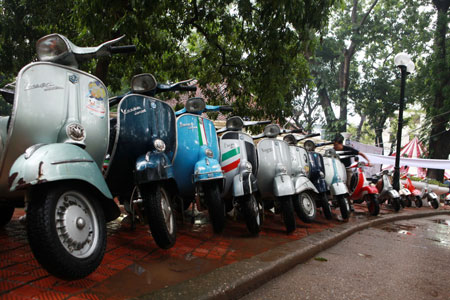 Hàng trăm Vespa cổ có nguy cơ bị đắp chiếu?