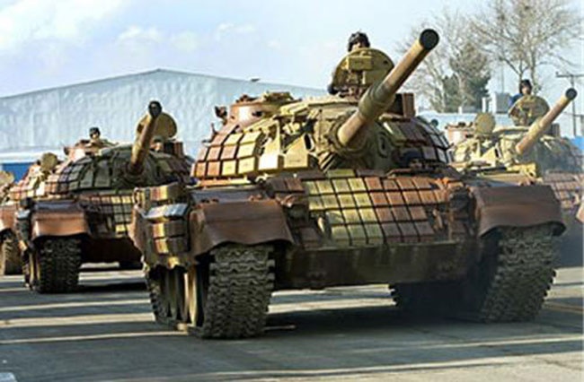 Tăng T-72Z Safir-74 − phiên bản nâng cấp toàn diện của tăng T-55 của Xô Viết.